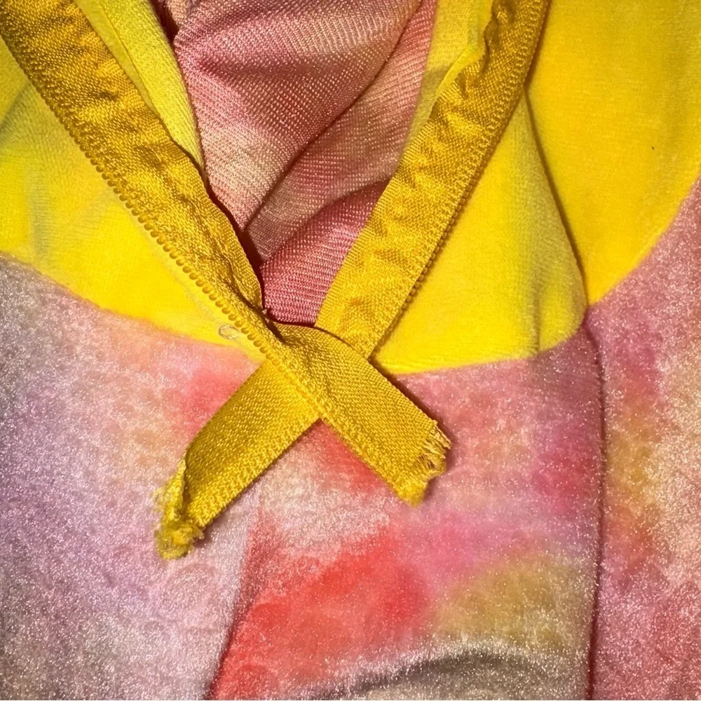 N/A pink yellow